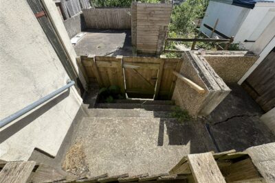 house - terraced for rent montague street