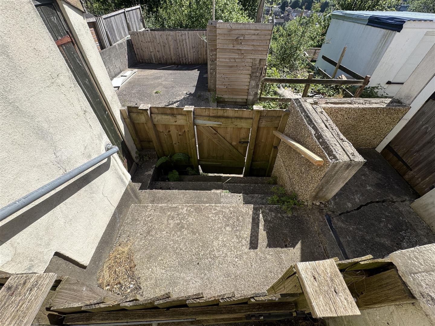 house - terraced for rent montague street