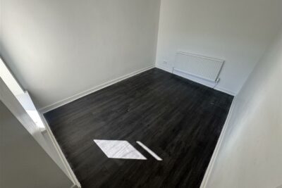 house - terraced for rent montague street