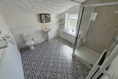 house - terraced for rent montague street
