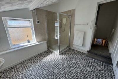 house - terraced for rent montague street