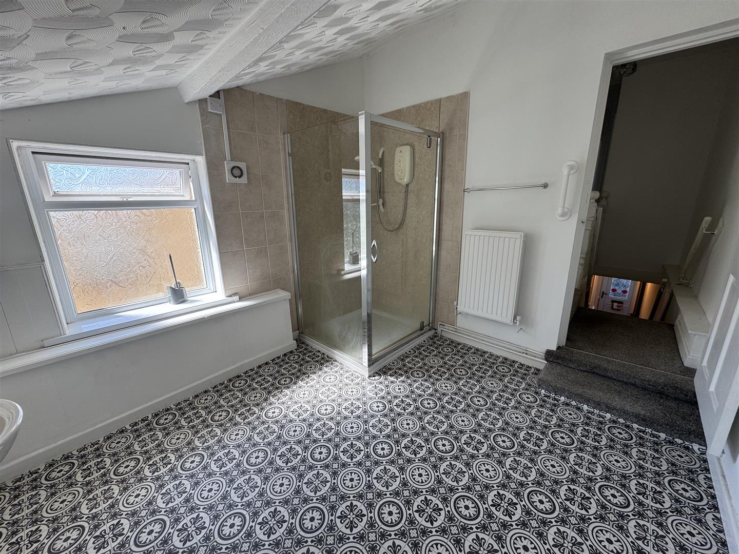 house - terraced for rent montague street