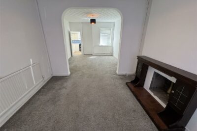 house - terraced for rent montague street