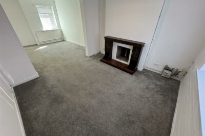 house - terraced for rent montague street