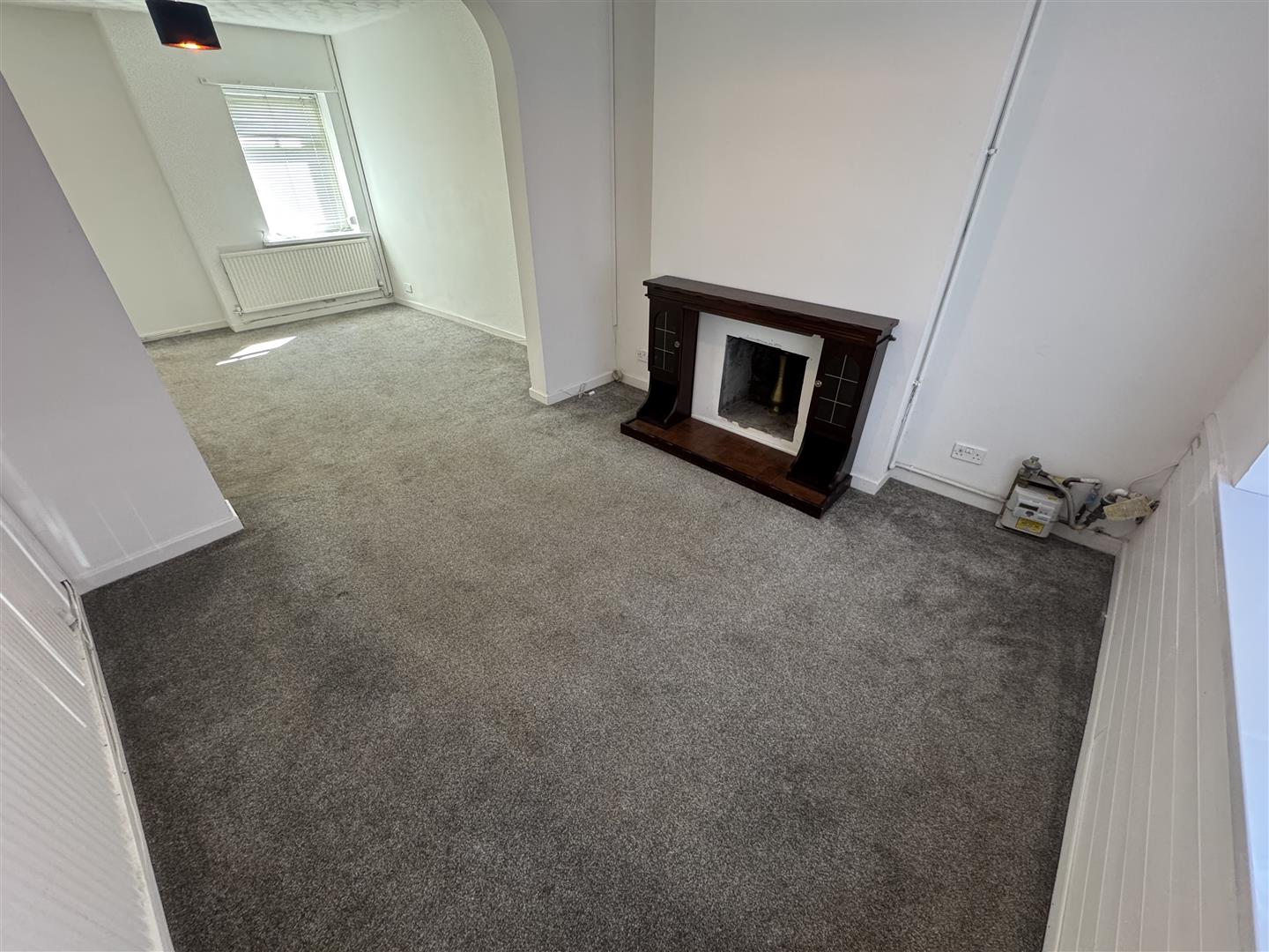 house - terraced for rent montague street