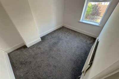 house - terraced for rent montague street