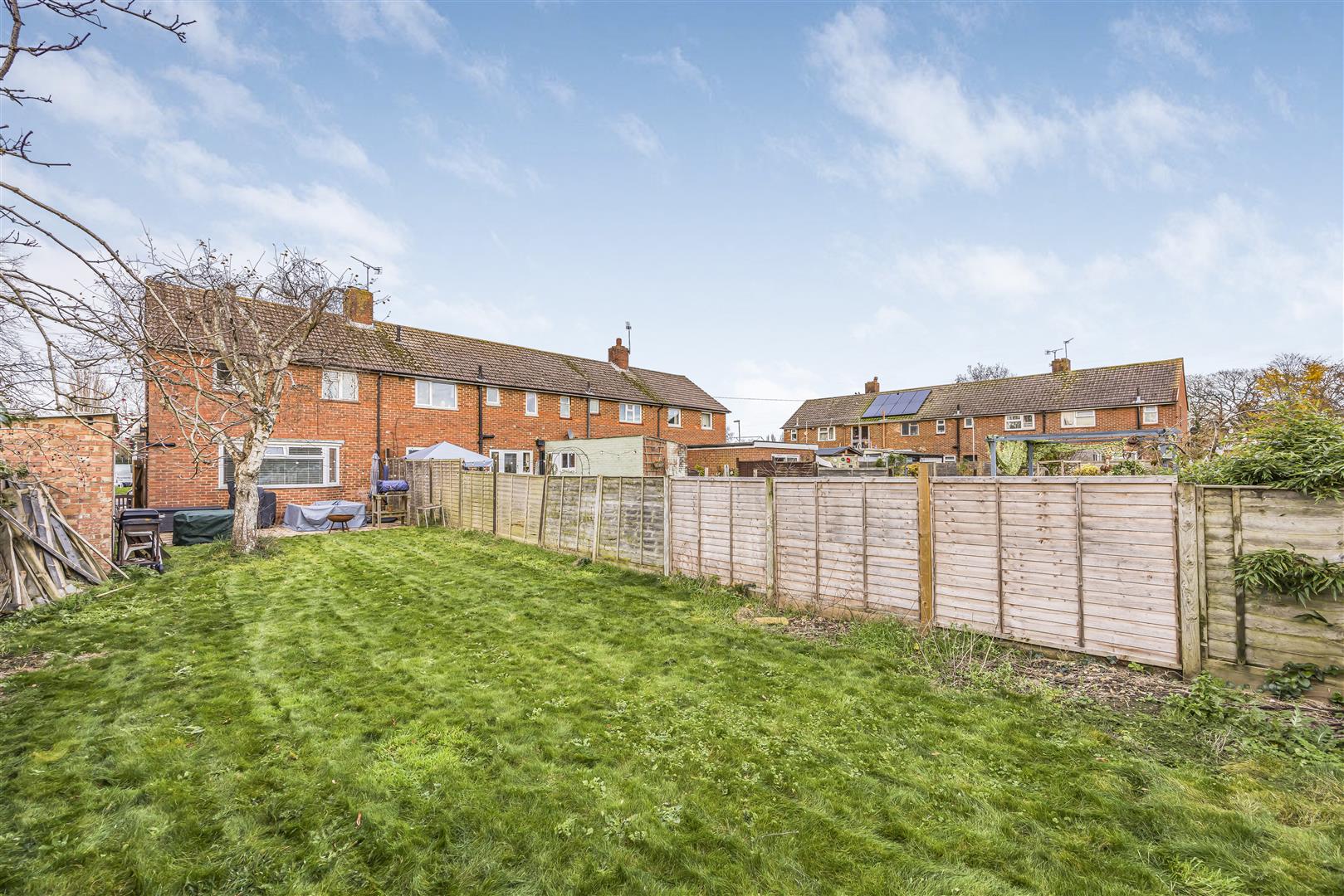 house - end terrace for sale lockerley road