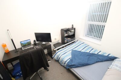 room for rent llantwit road