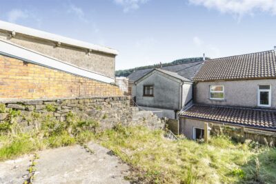 house - terraced for rent treharne street