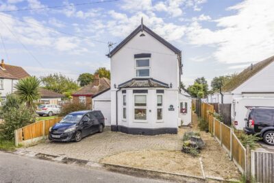 house - detached for rent west lane