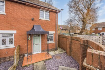 house - end terrace for sale station road