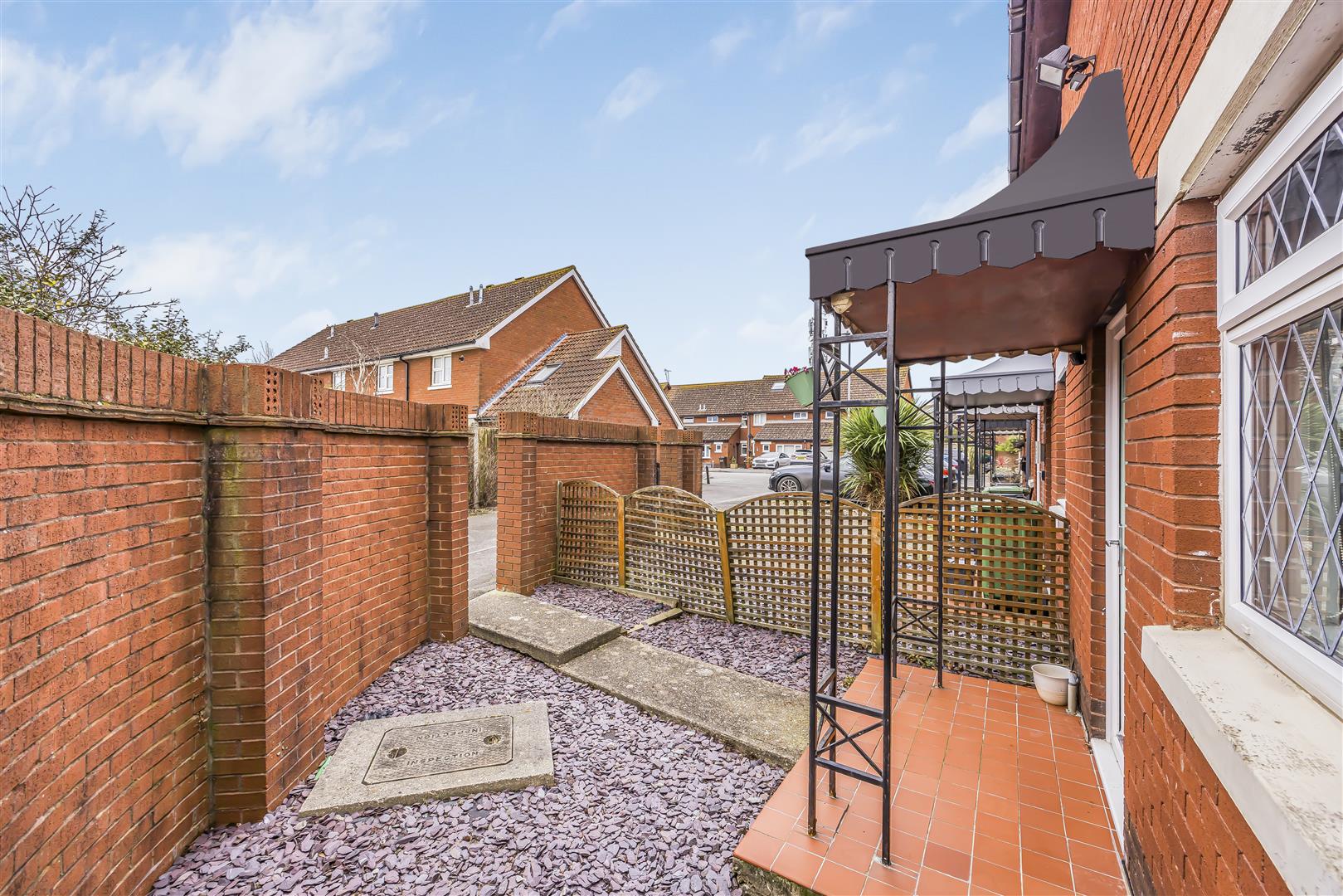 house - end terrace for sale station road