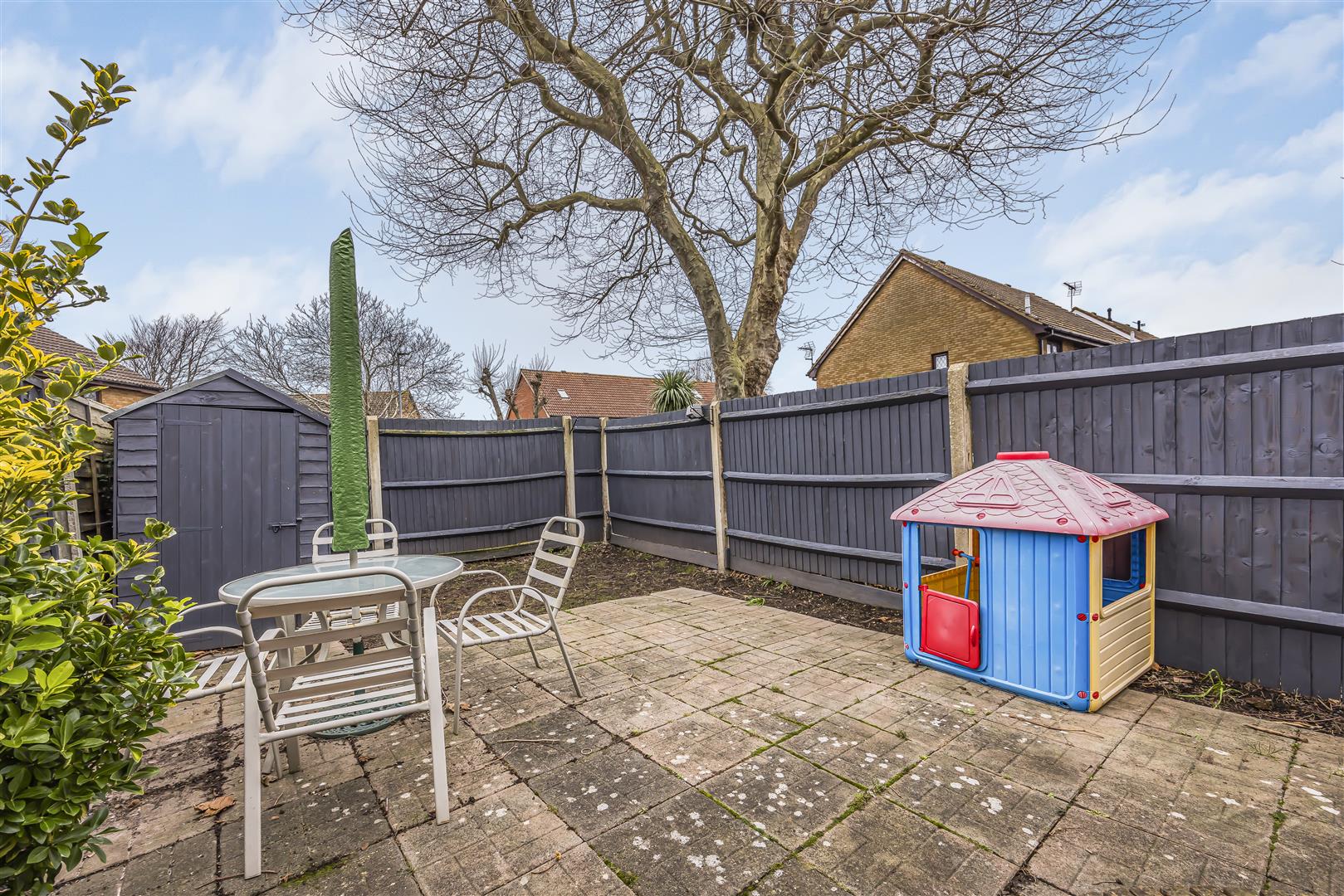 house - end terrace for sale station road