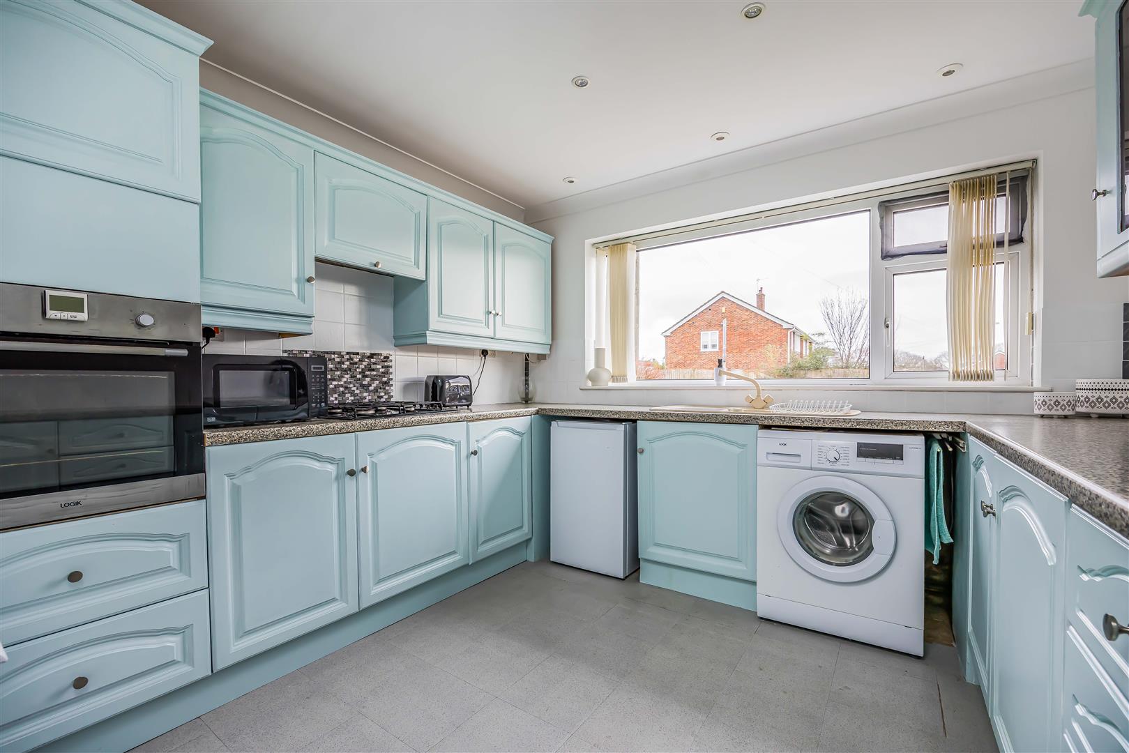 house - semi-detached for sale bardon way