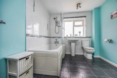 house - semi-detached for sale bardon way