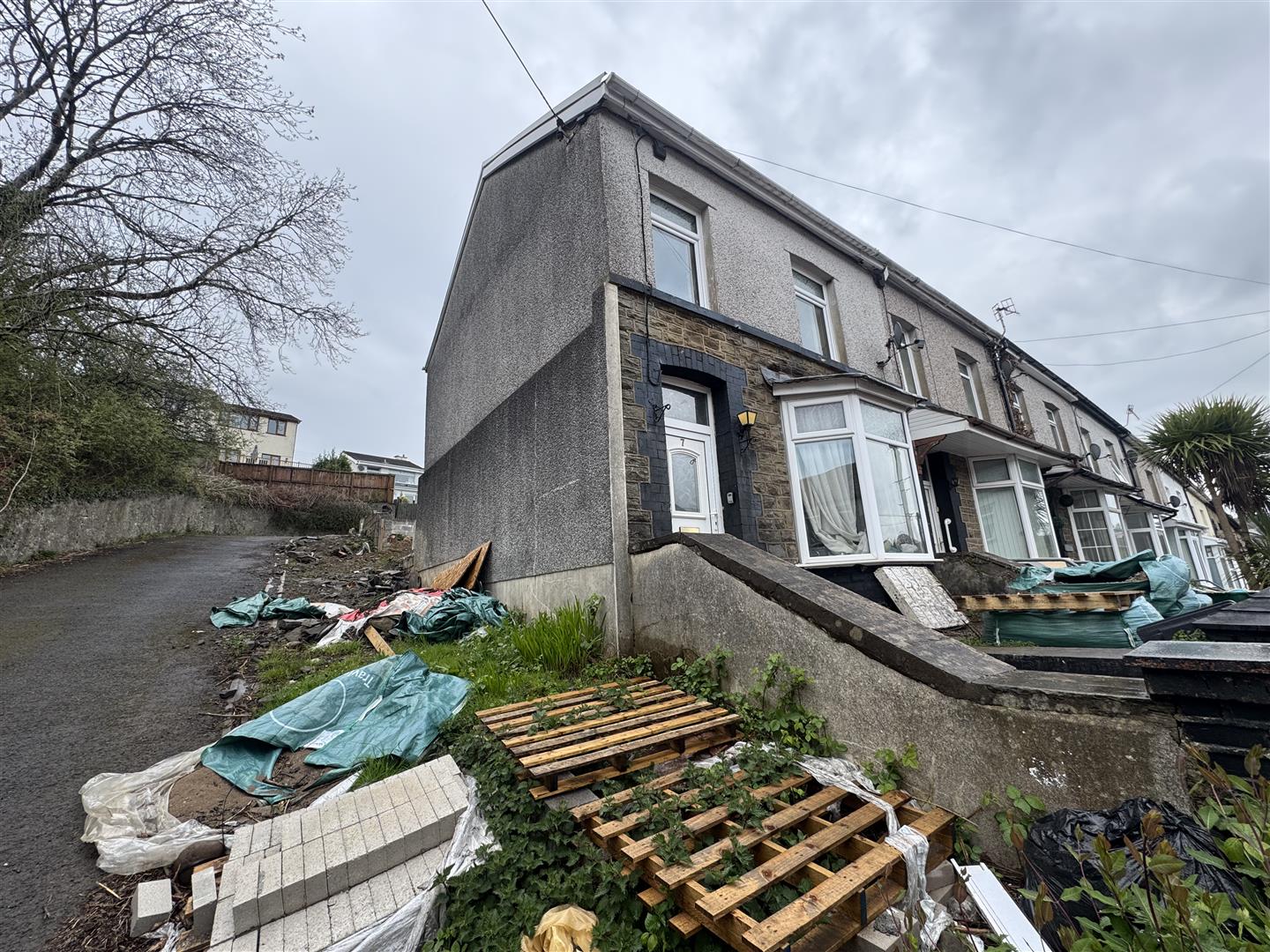 house - end terrace for sale sunny bank