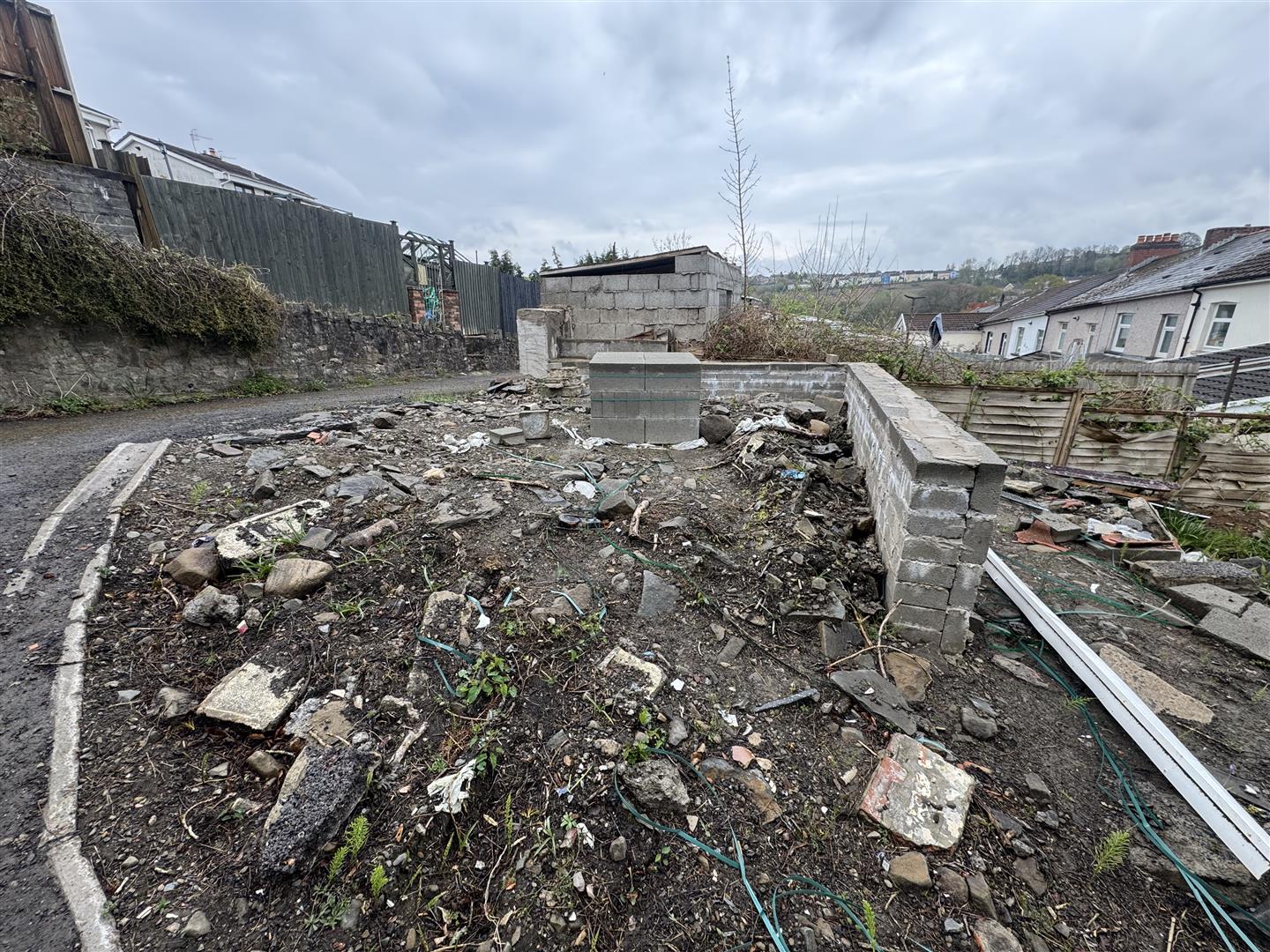 house - end terrace for sale sunny bank