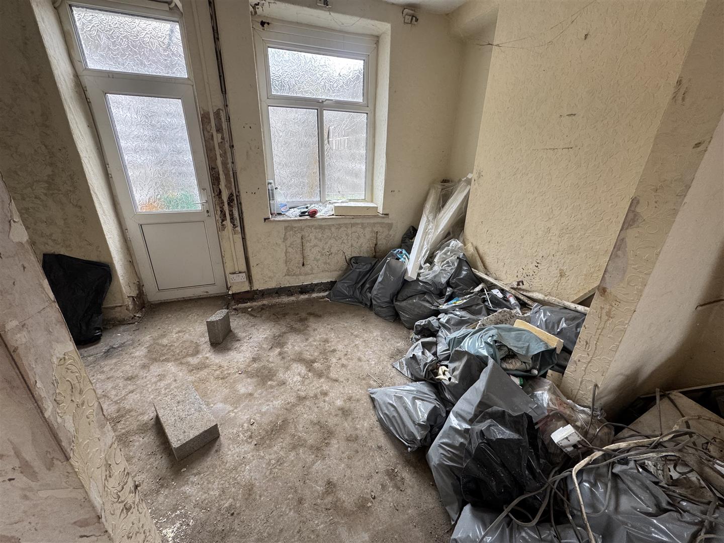 house - end terrace for sale sunny bank