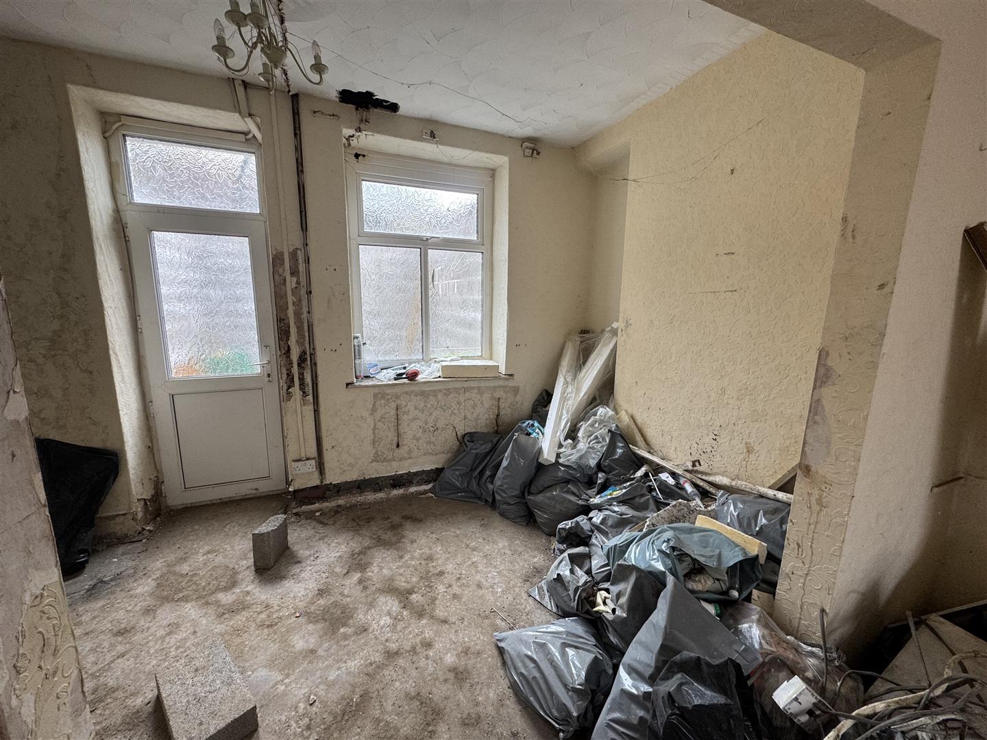 house - end terrace for sale sunny bank