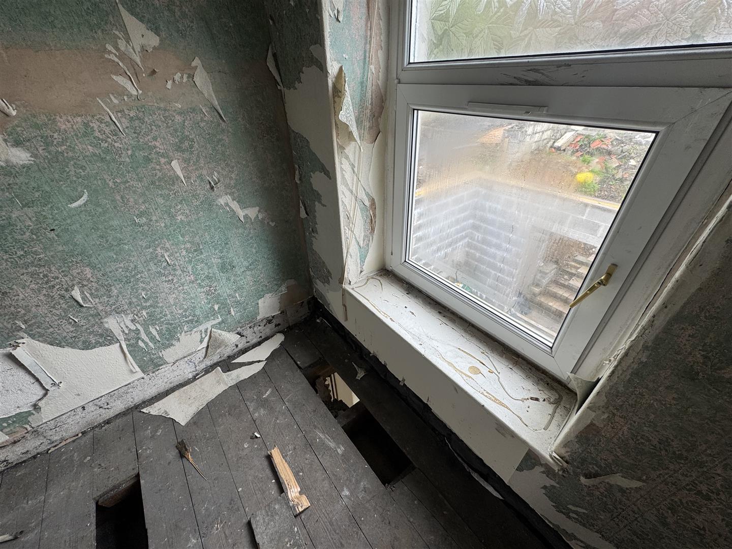 house - end terrace for sale sunny bank