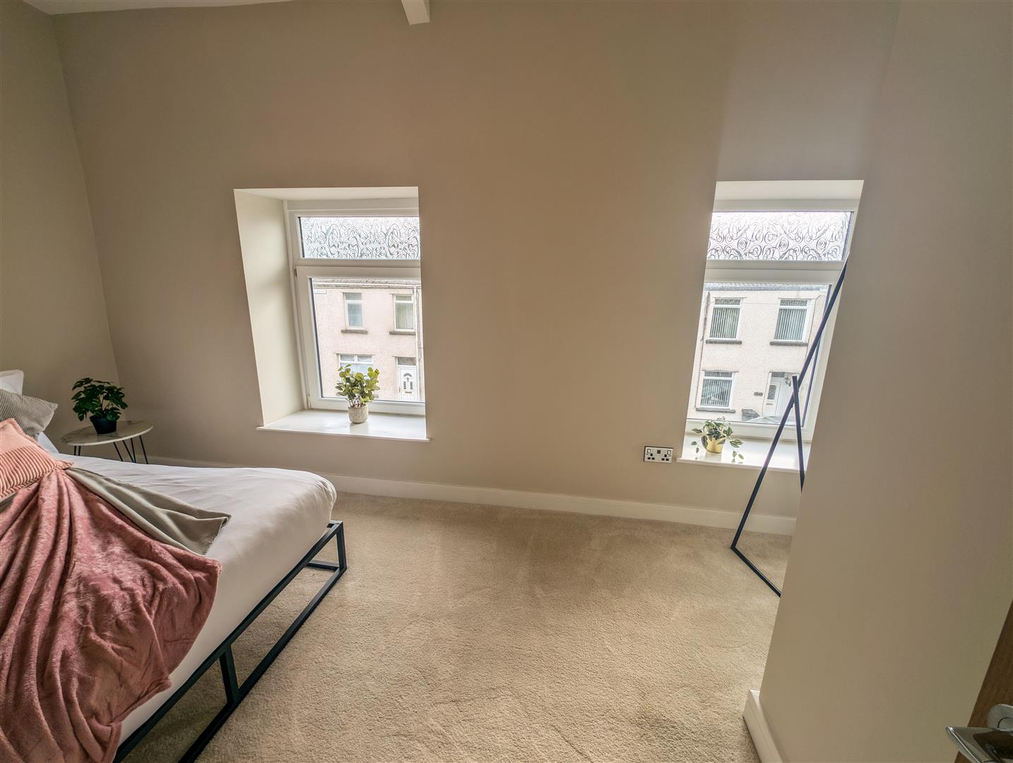 house - end terrace for sale sunny bank