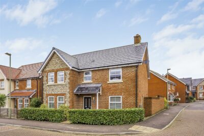 house - detached for sale skylark avenue