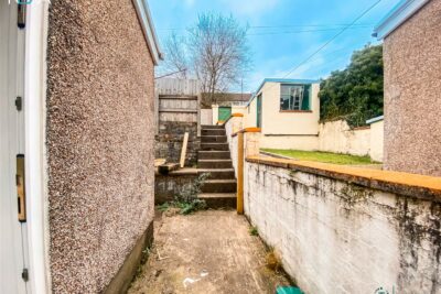 house - terraced for sale king street