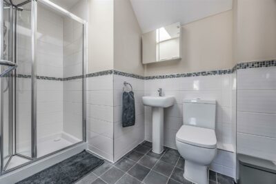 house for sale longcroft way