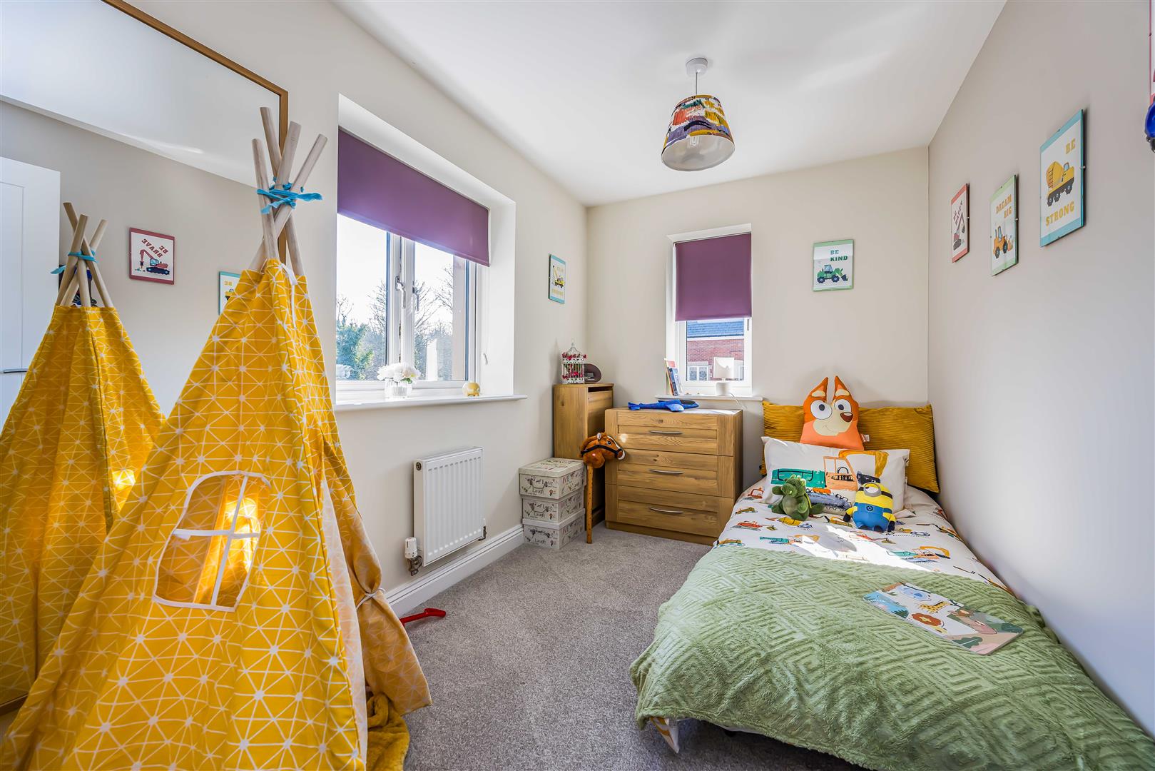 house for sale longcroft way