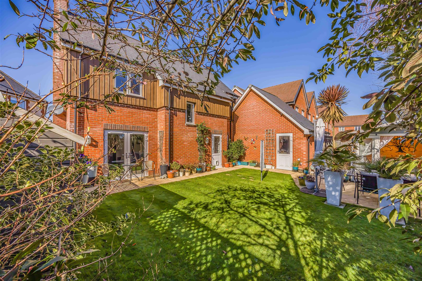 house for sale longcroft way