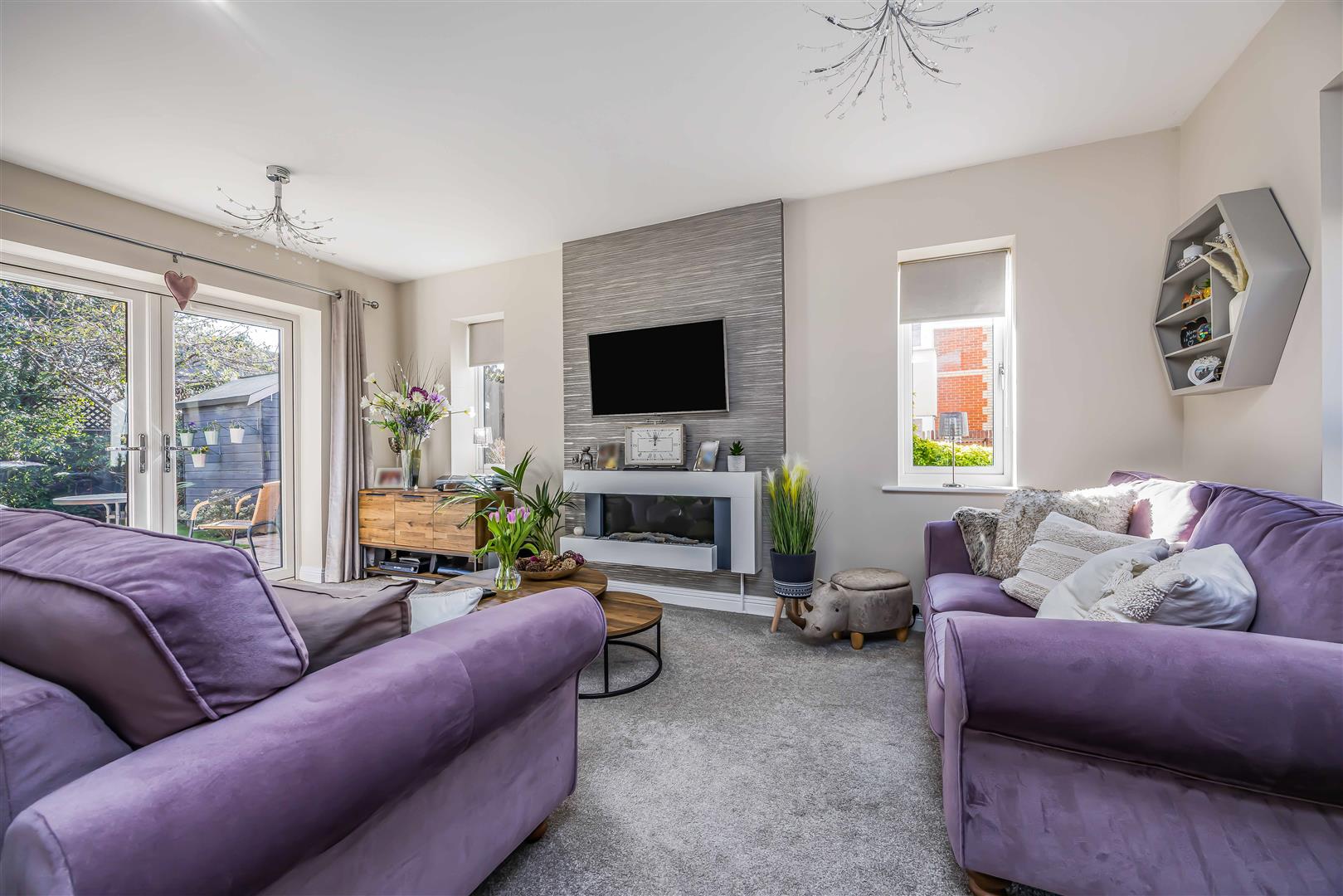 house for sale longcroft way