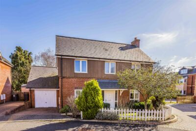 house for sale longcroft way
