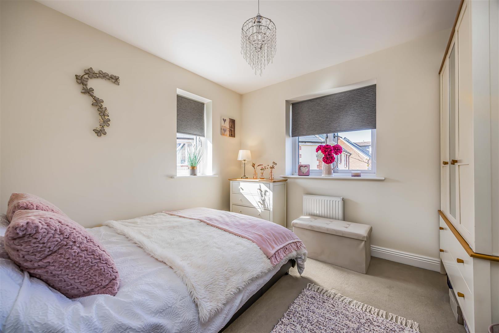 house for sale longcroft way