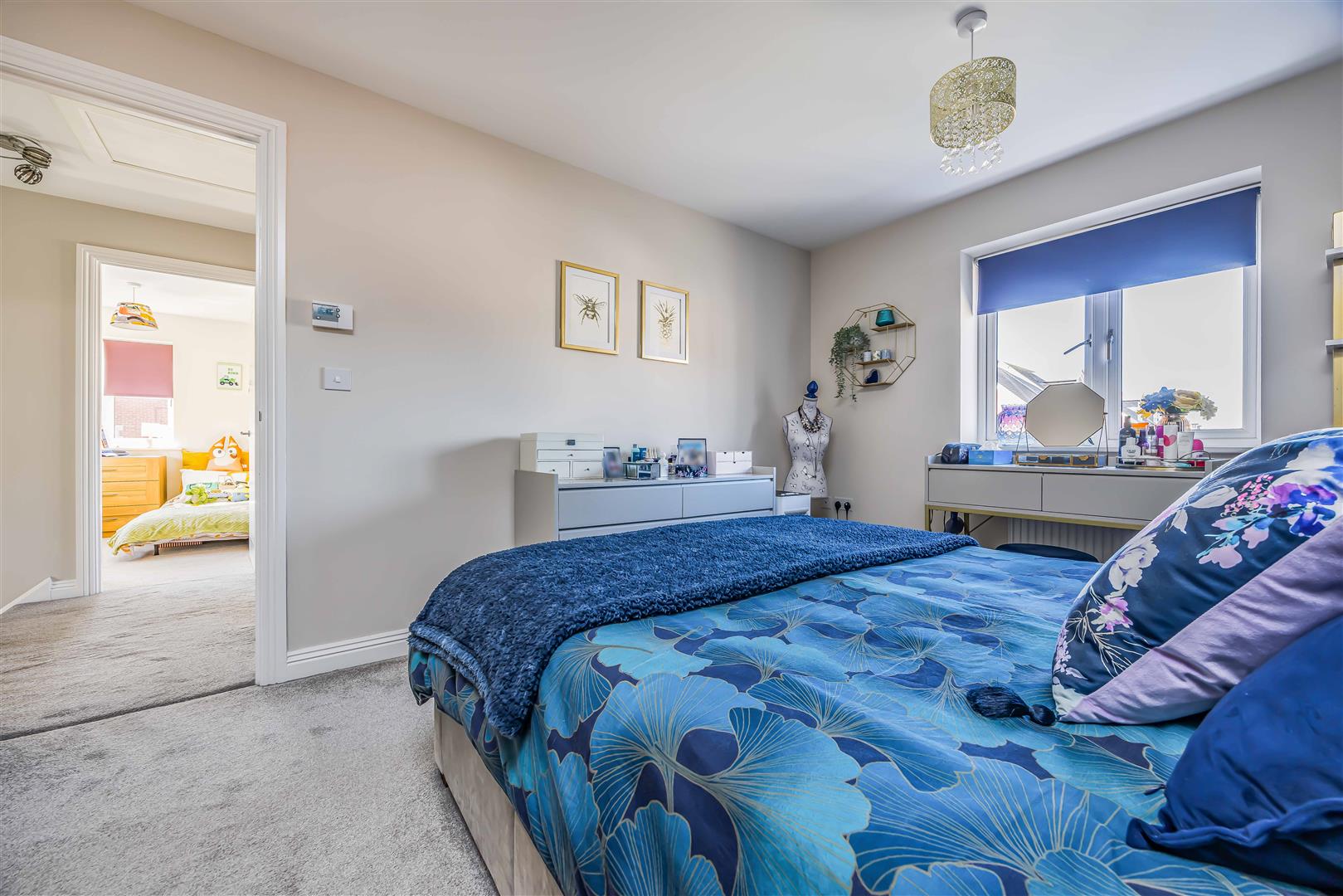 house for sale longcroft way