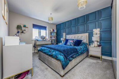 house for sale longcroft way