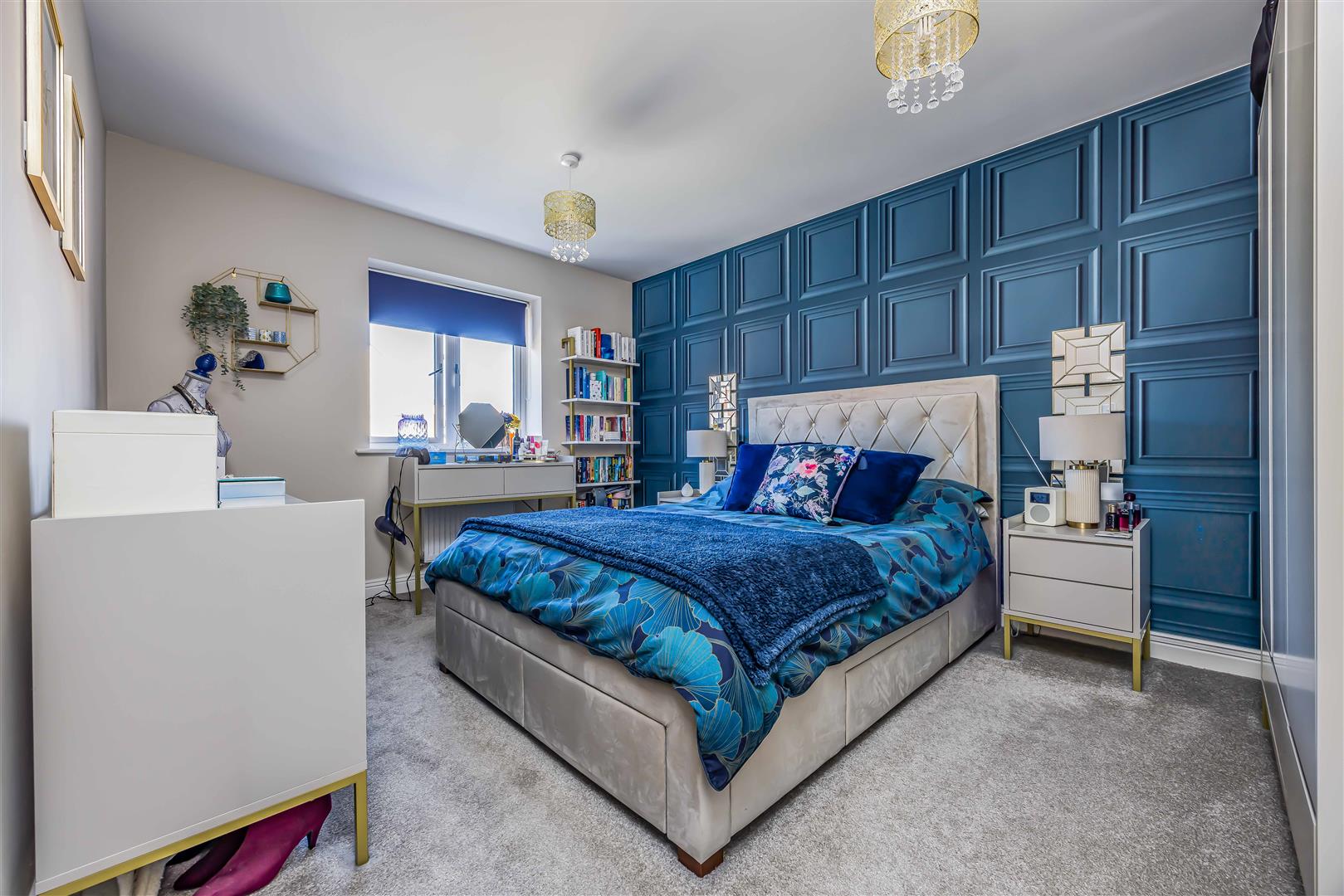 house for sale longcroft way