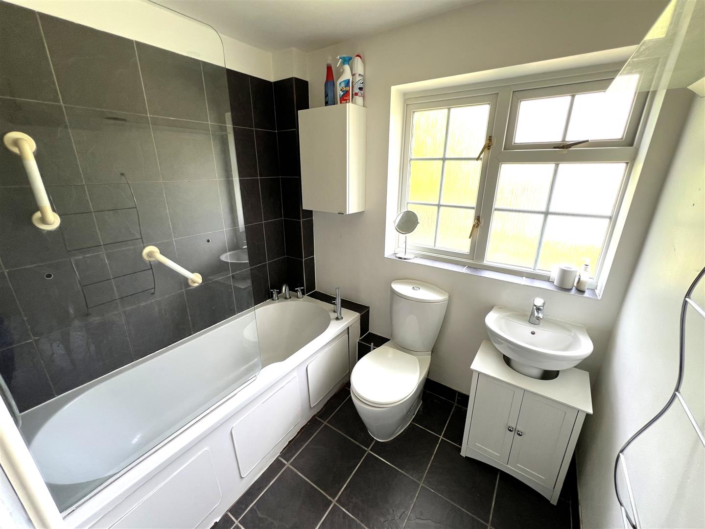 house for sale oaklands road