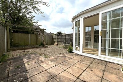 house for sale oaklands road
