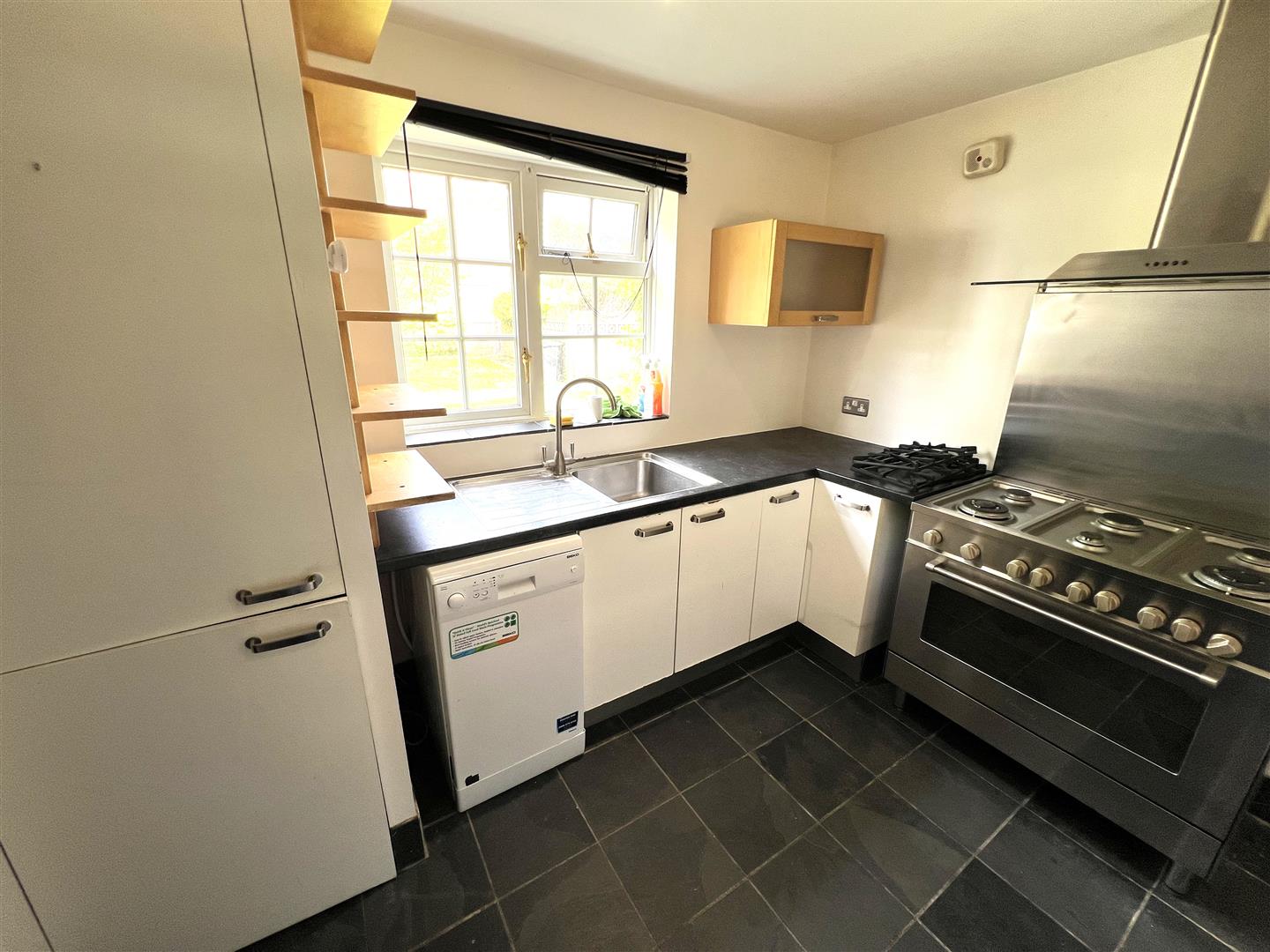 house for sale oaklands road