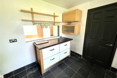 house for sale oaklands road