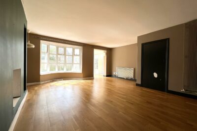house for sale oaklands road