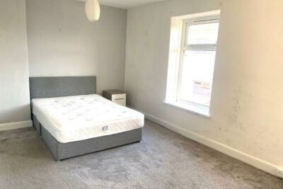 house for sale queen street