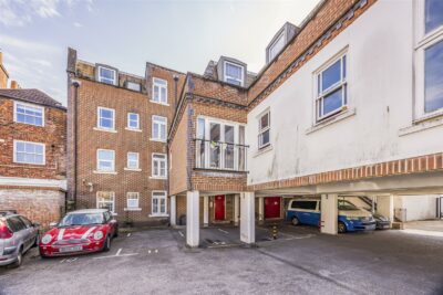 flat for sale castle road