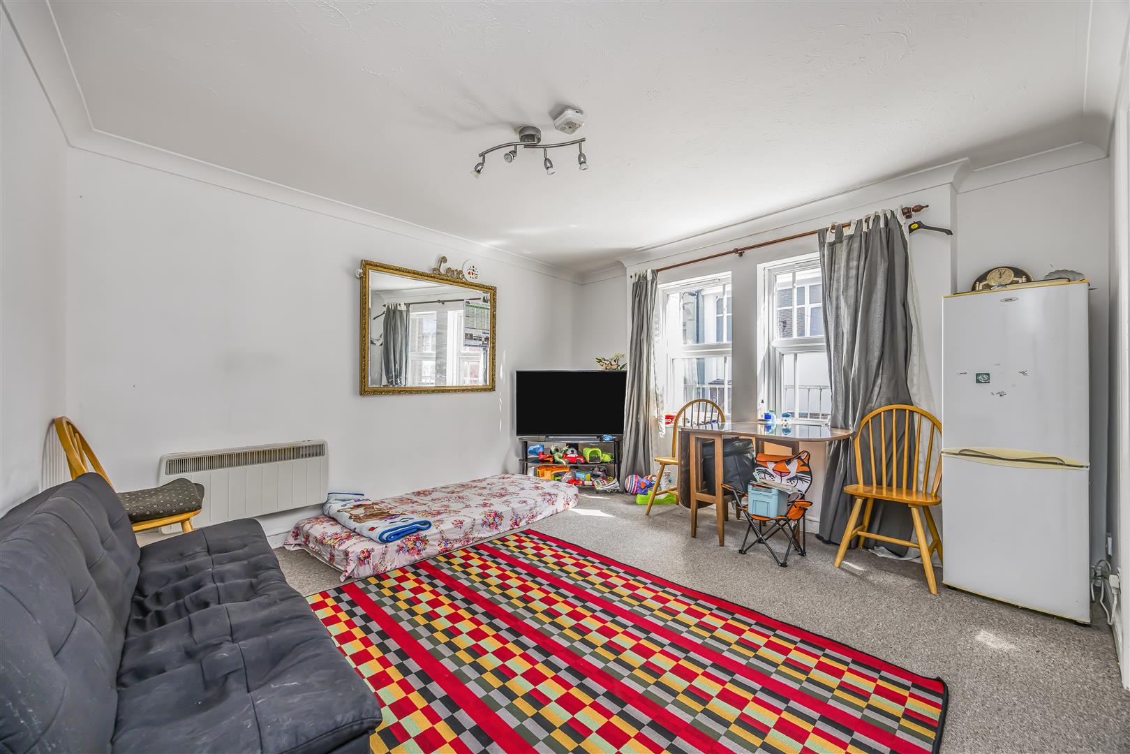 flat for sale castle road