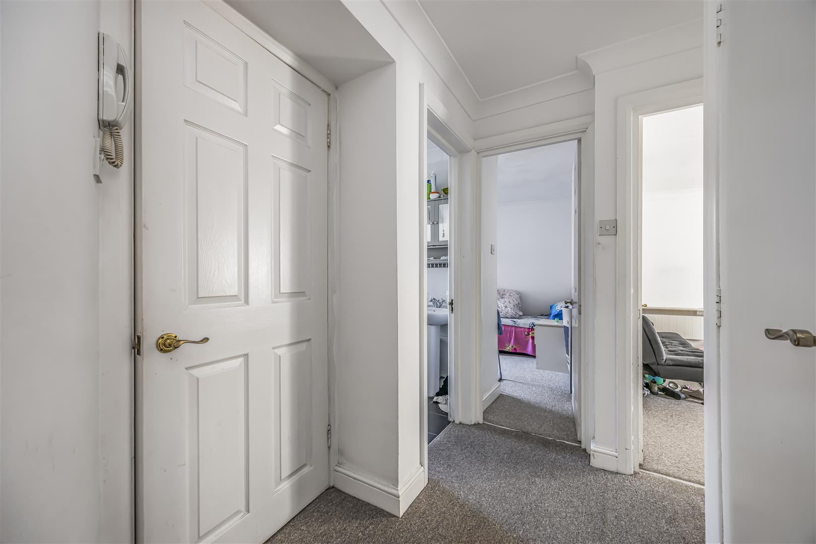 flat for sale castle road