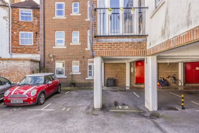 flat for sale castle road