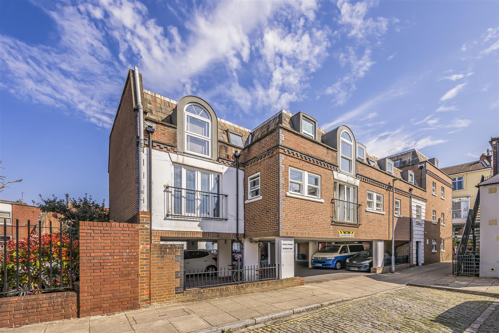 flat for sale castle road