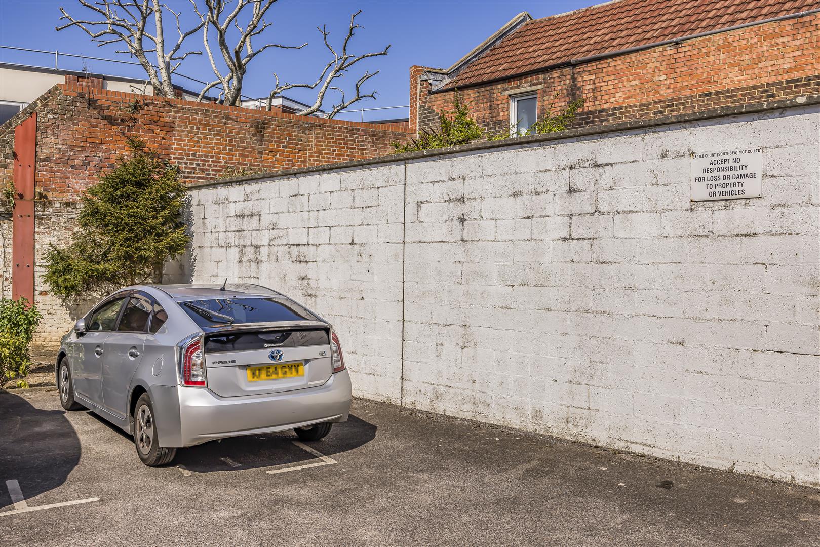 flat for sale castle road
