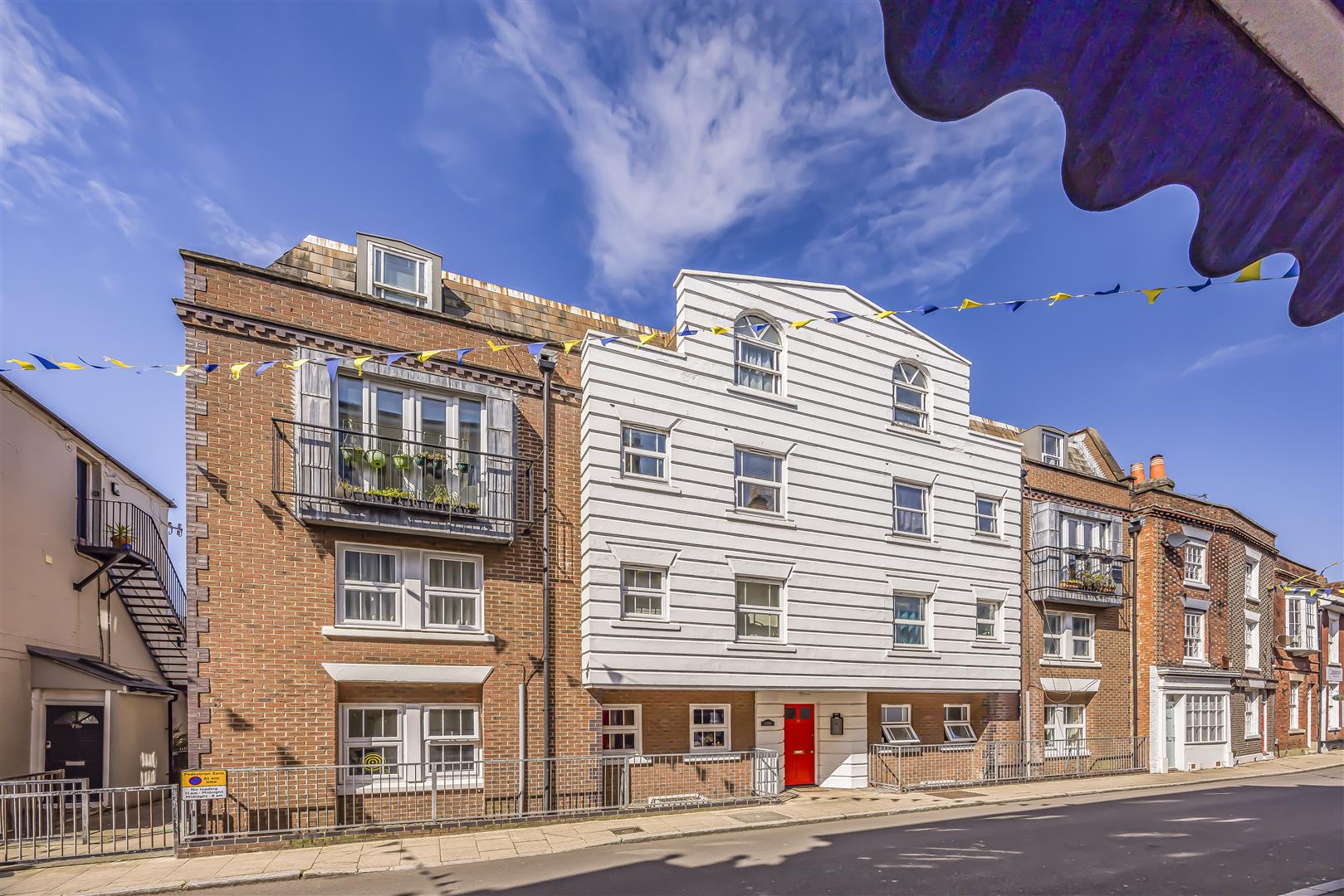 flat for sale castle road