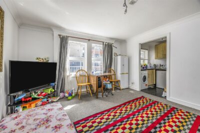flat for sale castle road